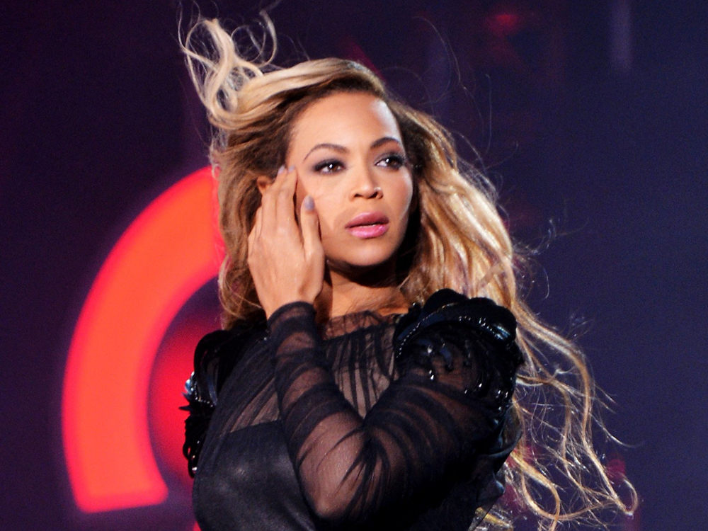 Beyoncé Set to Perform at Tonight’s CMA Awards Show KSKSFM