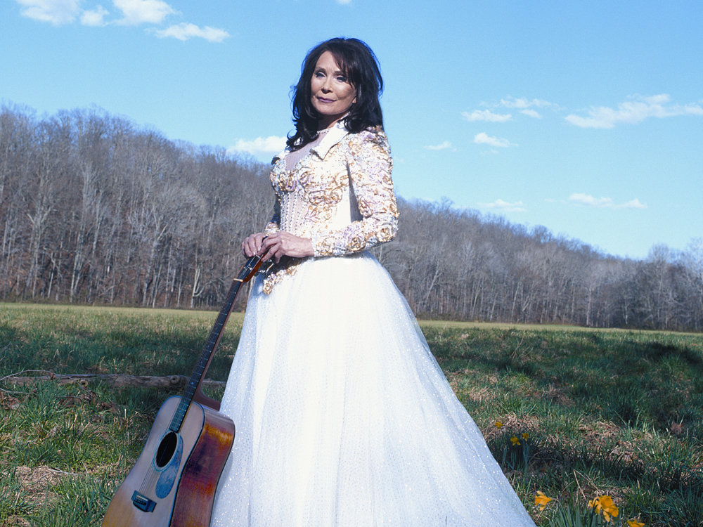 Loretta Lynn Suffers Stroke, Remains Under Medical Care